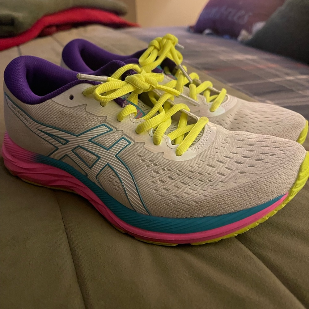 ASICS Tennis shoes